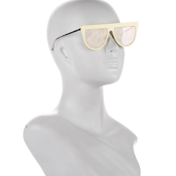 FENDI Shield Sunglasses - Picture 4 of 4
